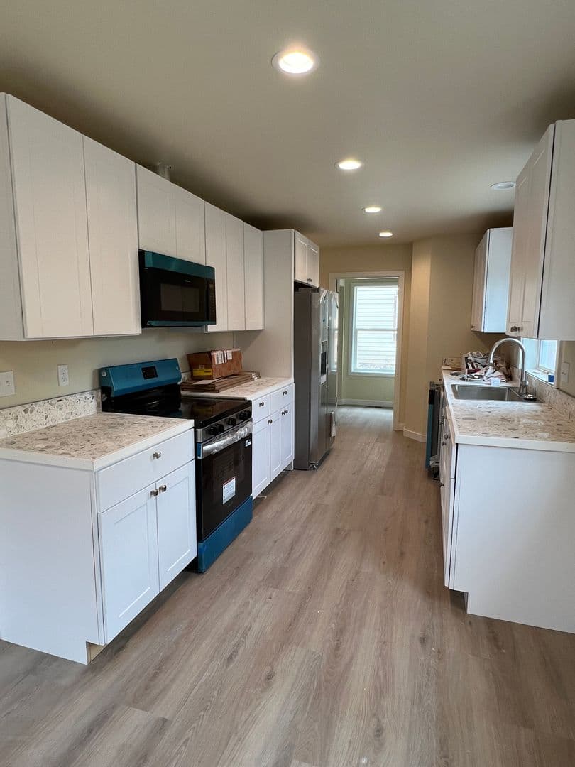 Wenatchee House: 20 Charles St