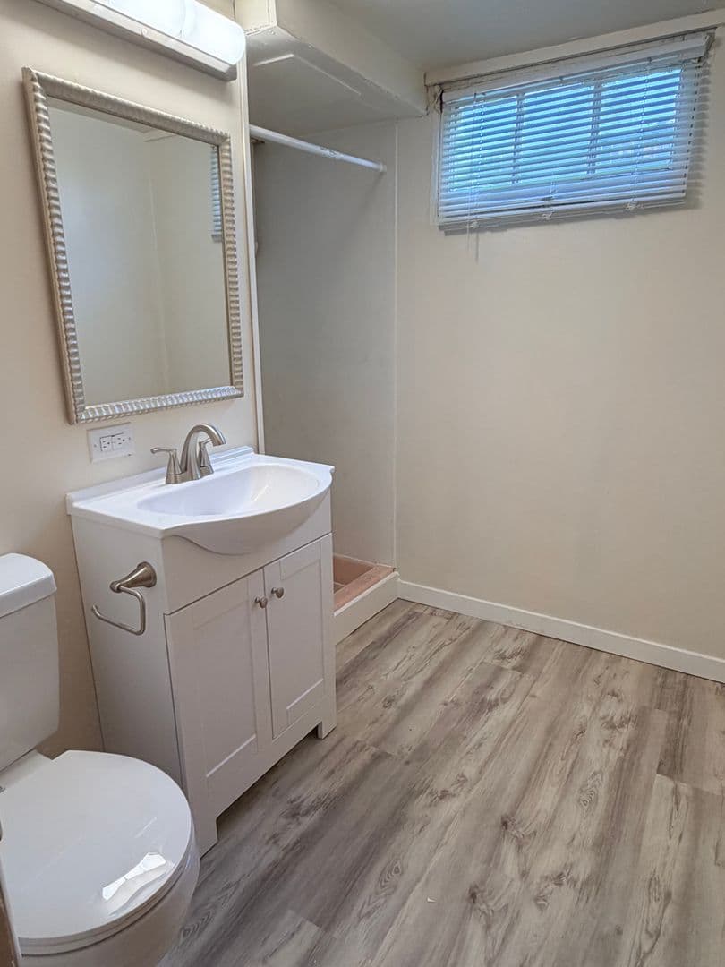 Wenatchee Apartment: 1100-1137 1st