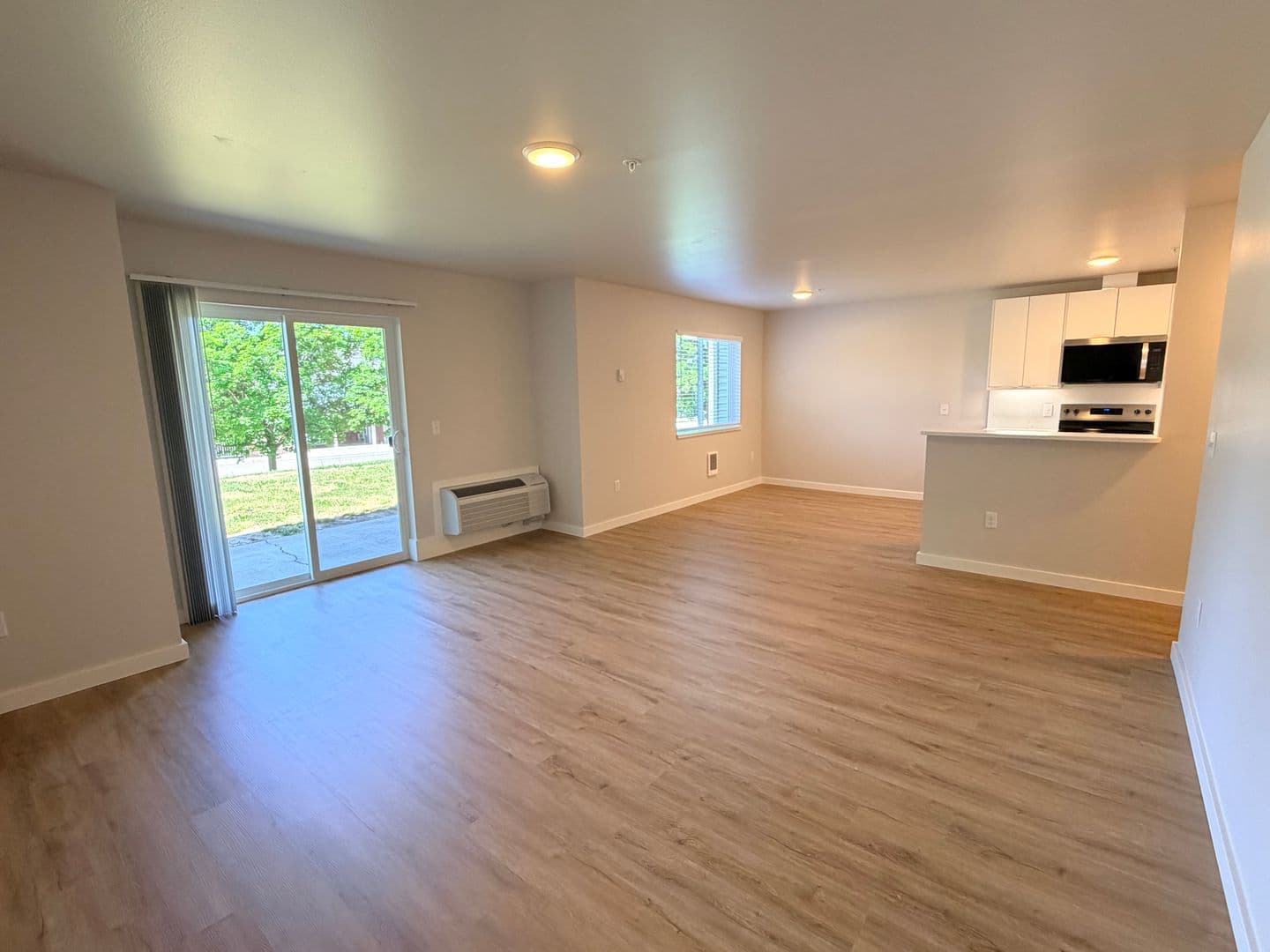 East Wenatchee Apartment: 655 NE 4th