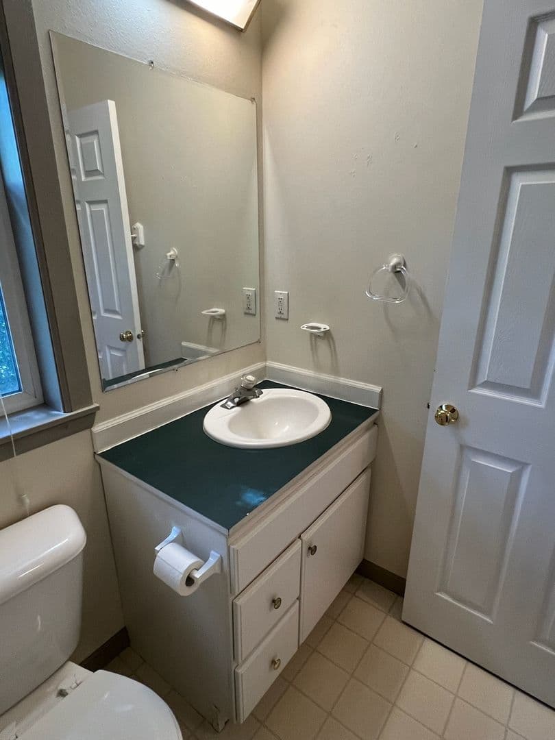 Cashmere Apartment: 301 Sullivan Street