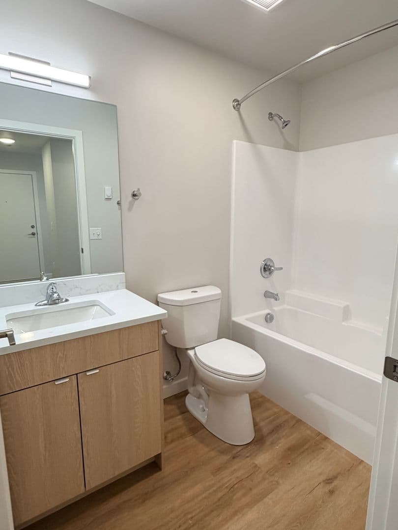 East Wenatchee Apartment: 655 NE 4th