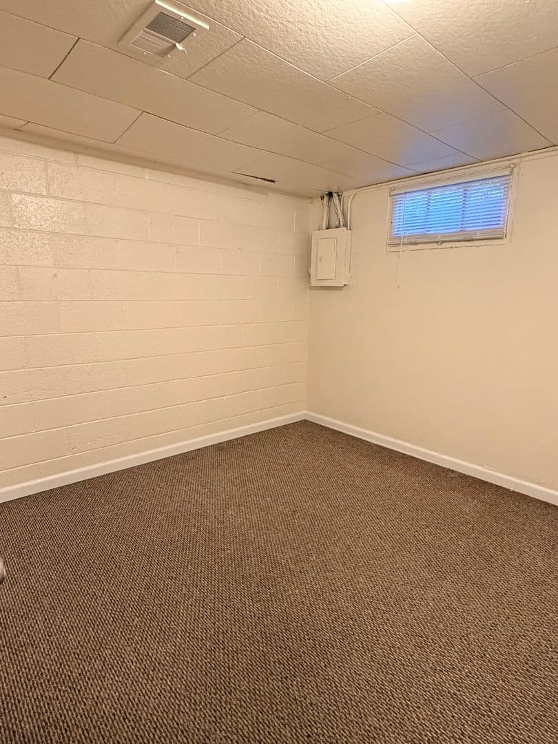 Wenatchee Apartment: 1100-1137 1st