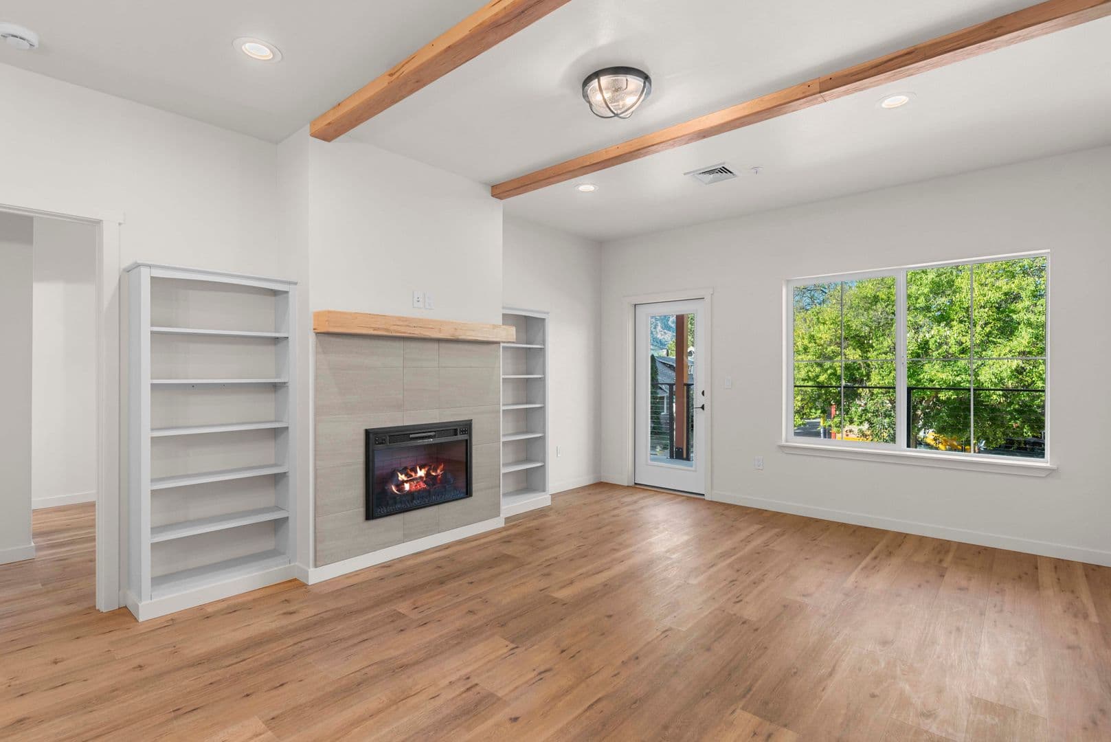 Cashmere Apartment: 412 Aplets Way