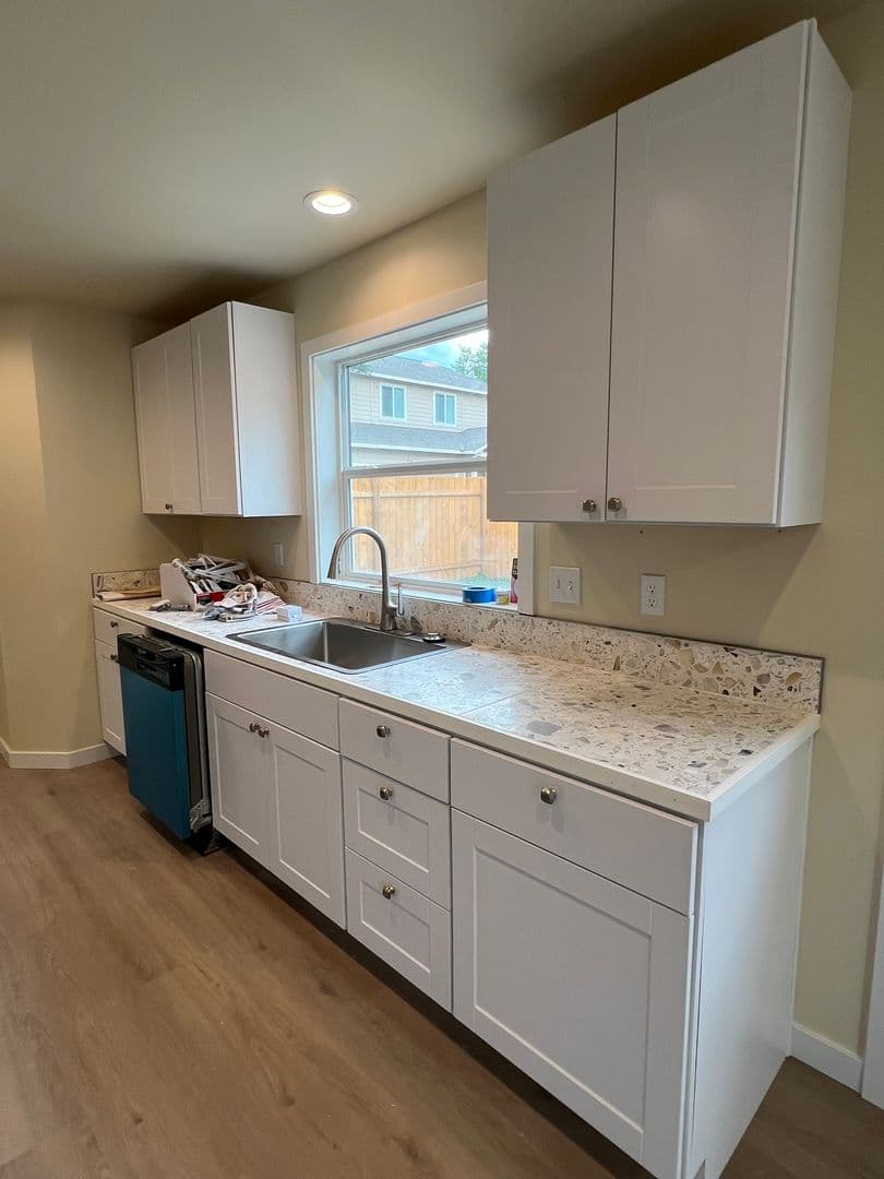 Wenatchee House: 20 Charles St