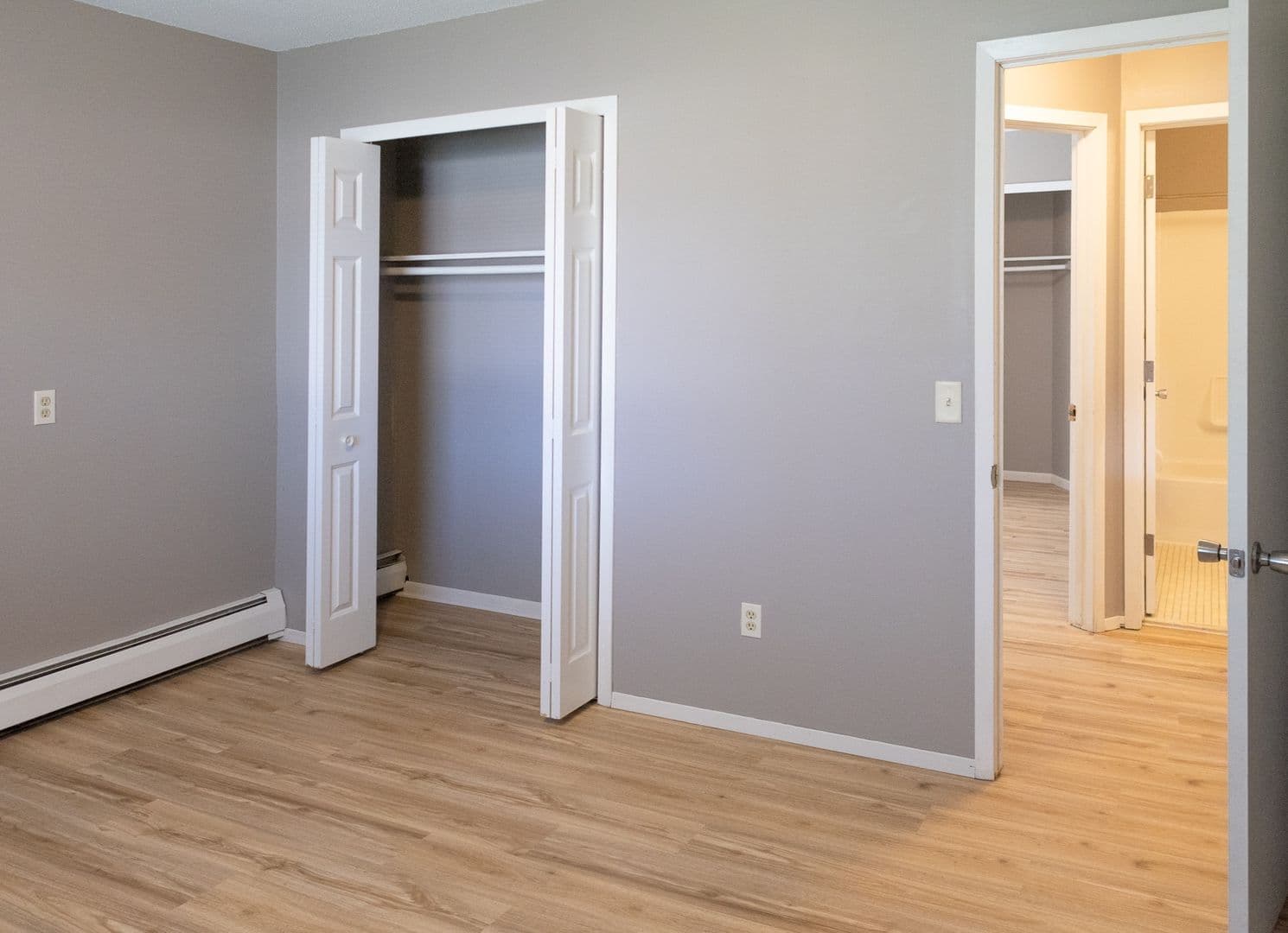 Farmington Apartment: 1337 Centennial Dr