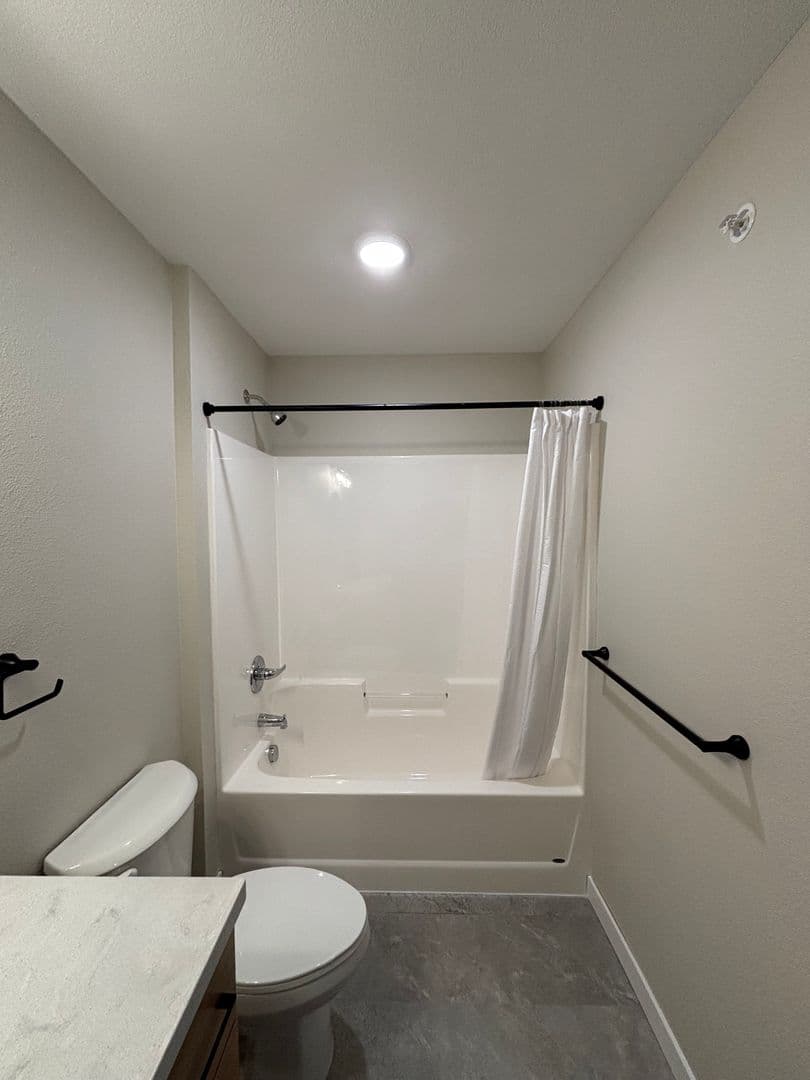 Morris Apartment: 506 Columbia Avenue