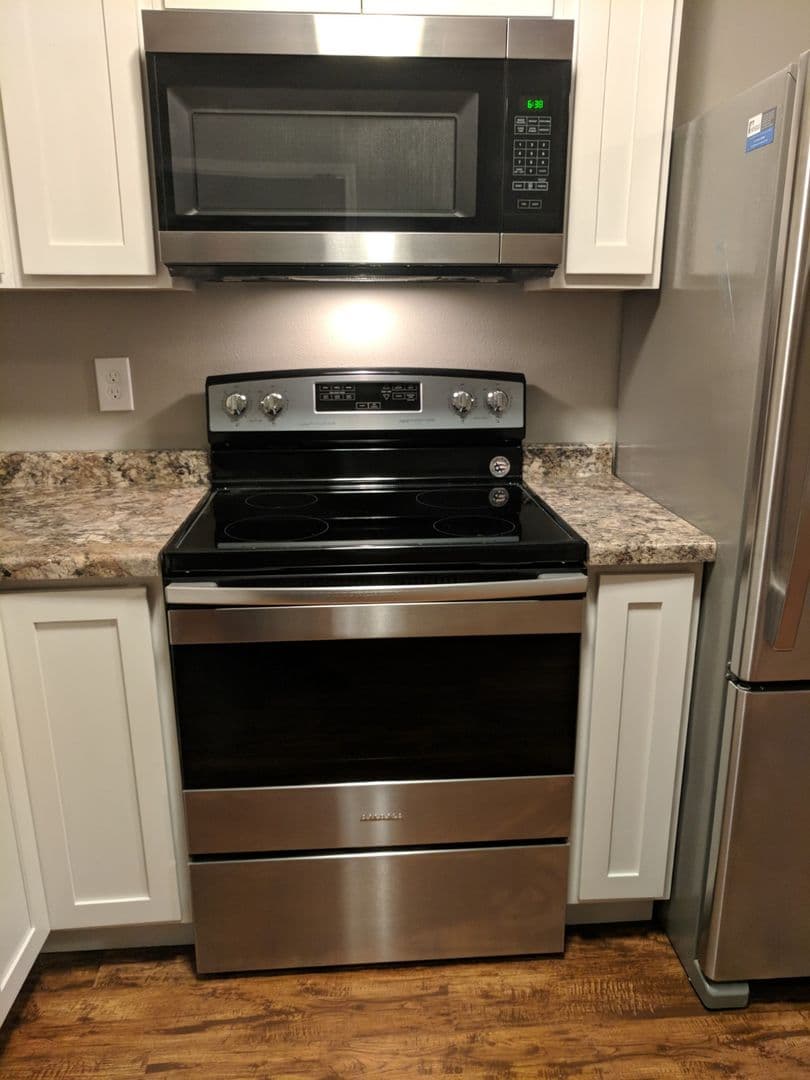 Alexandria Apartment: 1964 10th Avenue E.