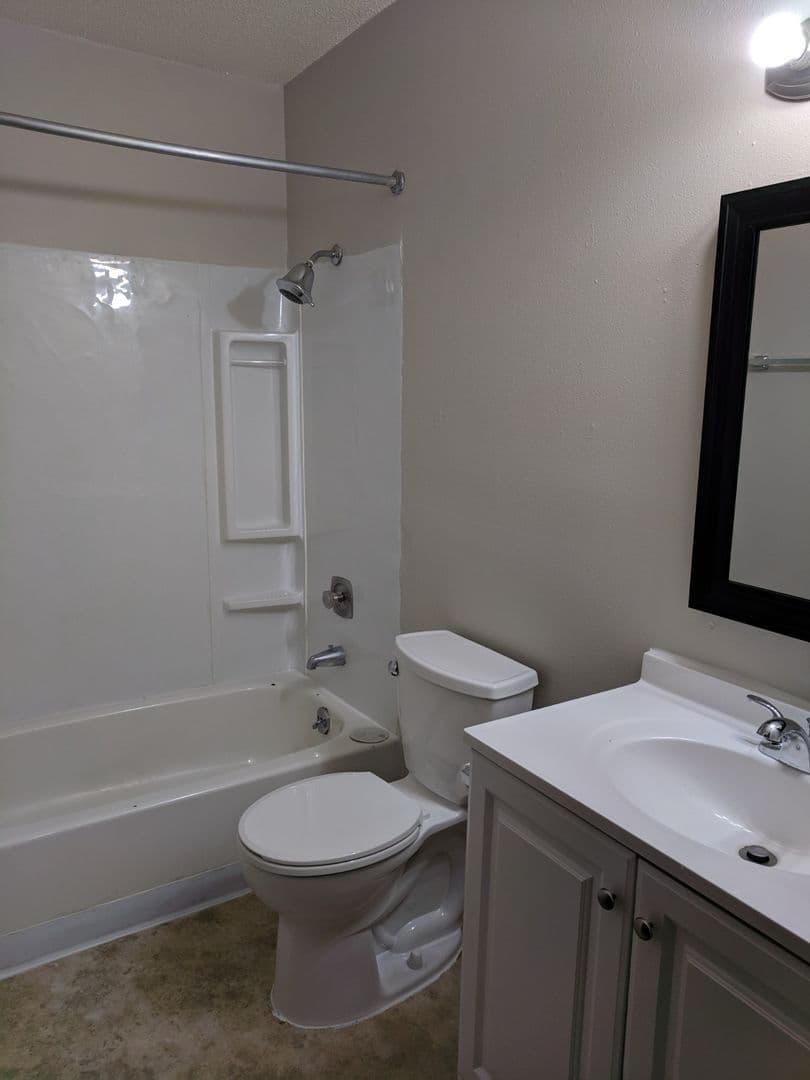 Fergus Falls Apartment: 407 West Fir Avenue