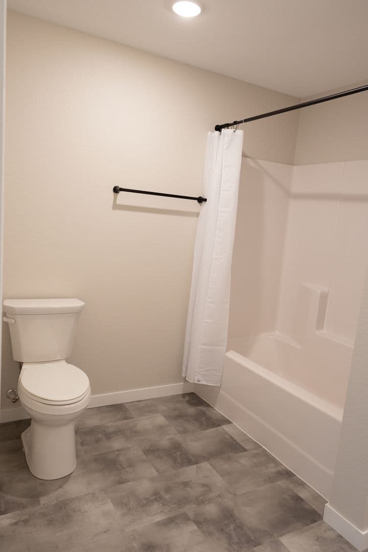 Willmar Apartment: 1020 Lakeland Drive Northeast