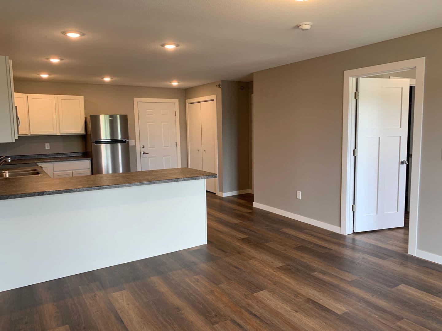 Albert Lea Apartment: 750 E. Front Street