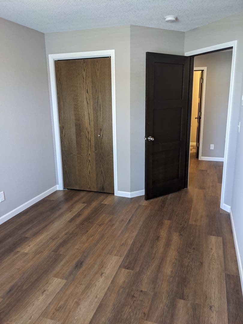 Grand Rapids Apartment: 2105 SE 7th Ave