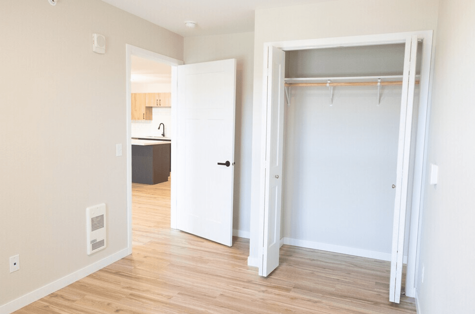 Morris Apartment: 506 Columbia Avenue