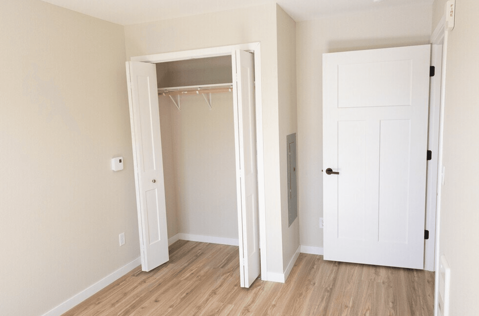 Morris Apartment: 506 Columbia Avenue