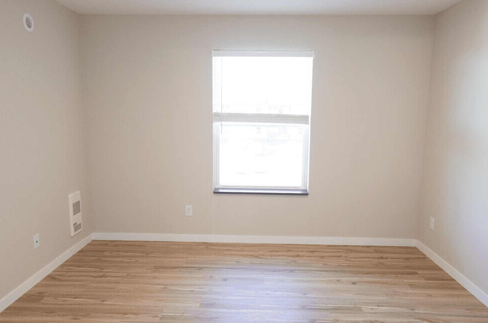 Morris Apartment: 506 Columbia Avenue