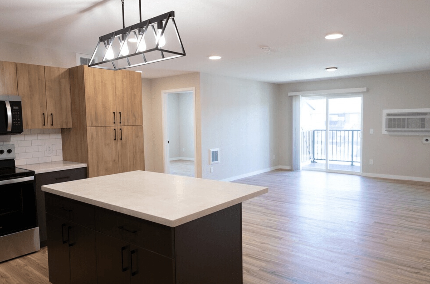 Morris Apartment: 506 Columbia Avenue