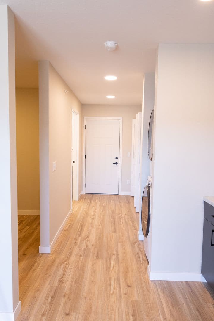 Faribault Apartment: 1750 Willow St
