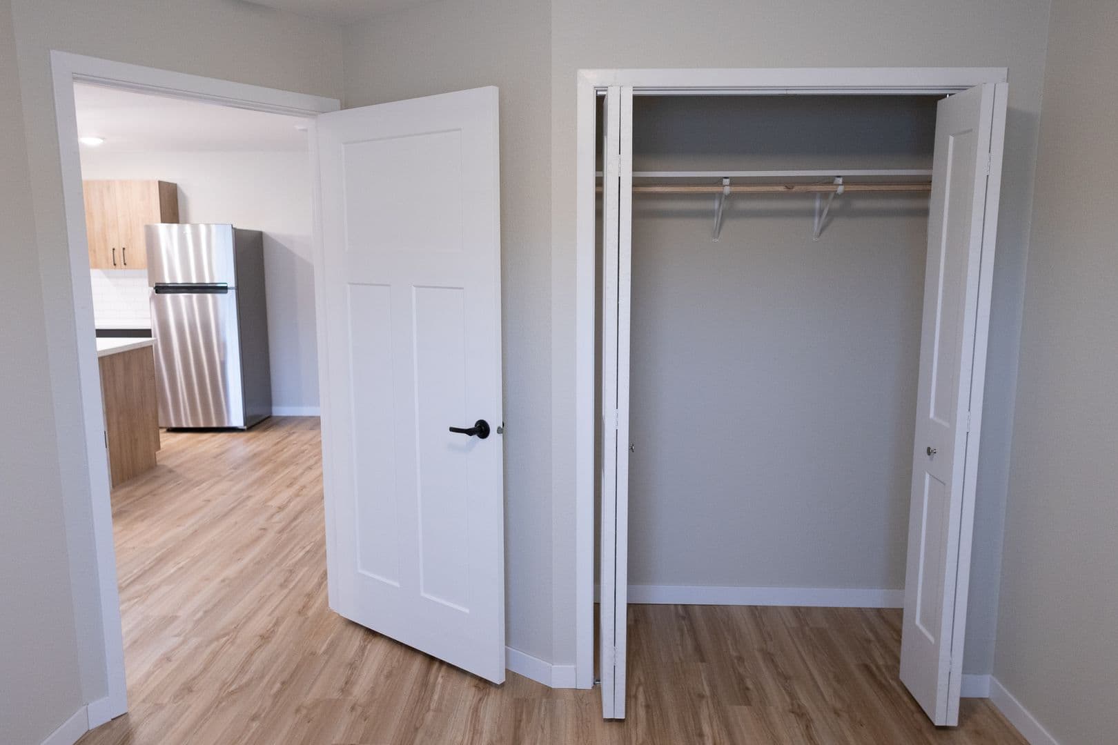 Alexandria Apartment: 1825 Oakview Ave SE