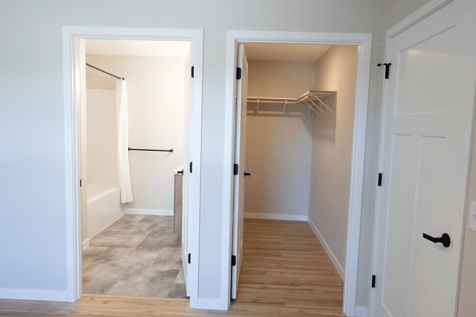Morris Apartment: 506 Columbia Avenue