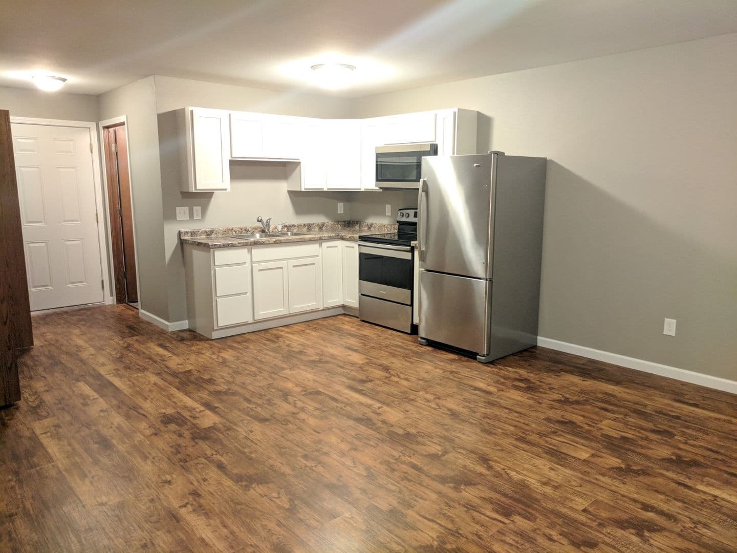 Alexandria Apartment: 1964 10th Avenue E.