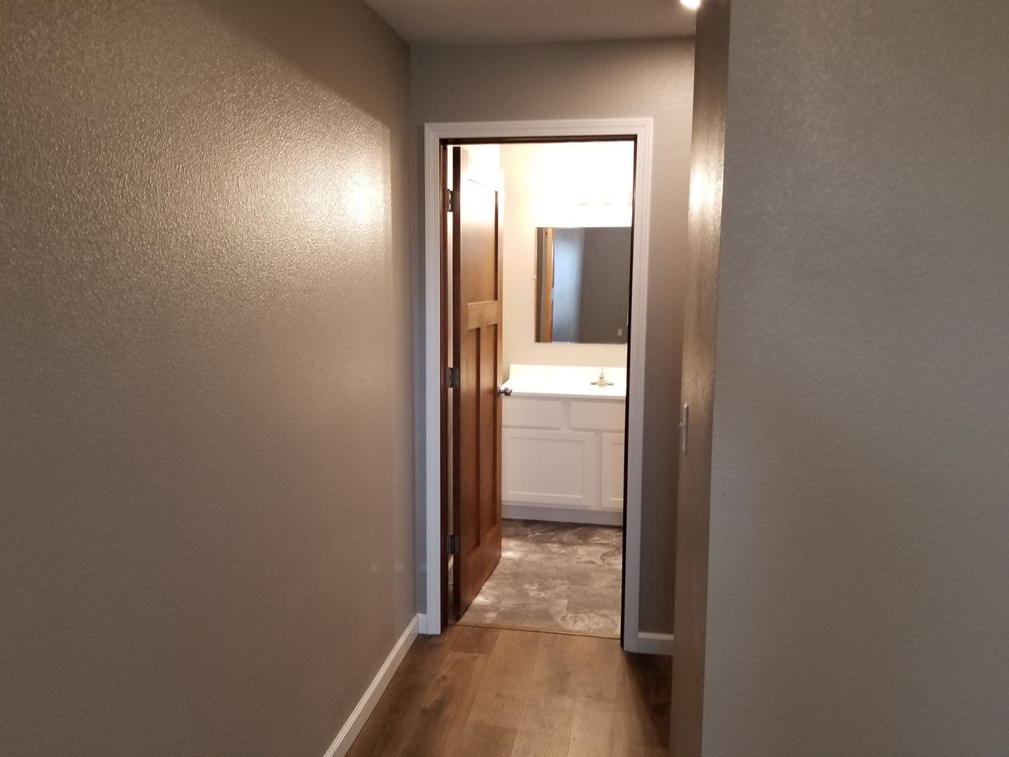 Willmar Apartment: 1001 30th St. NW