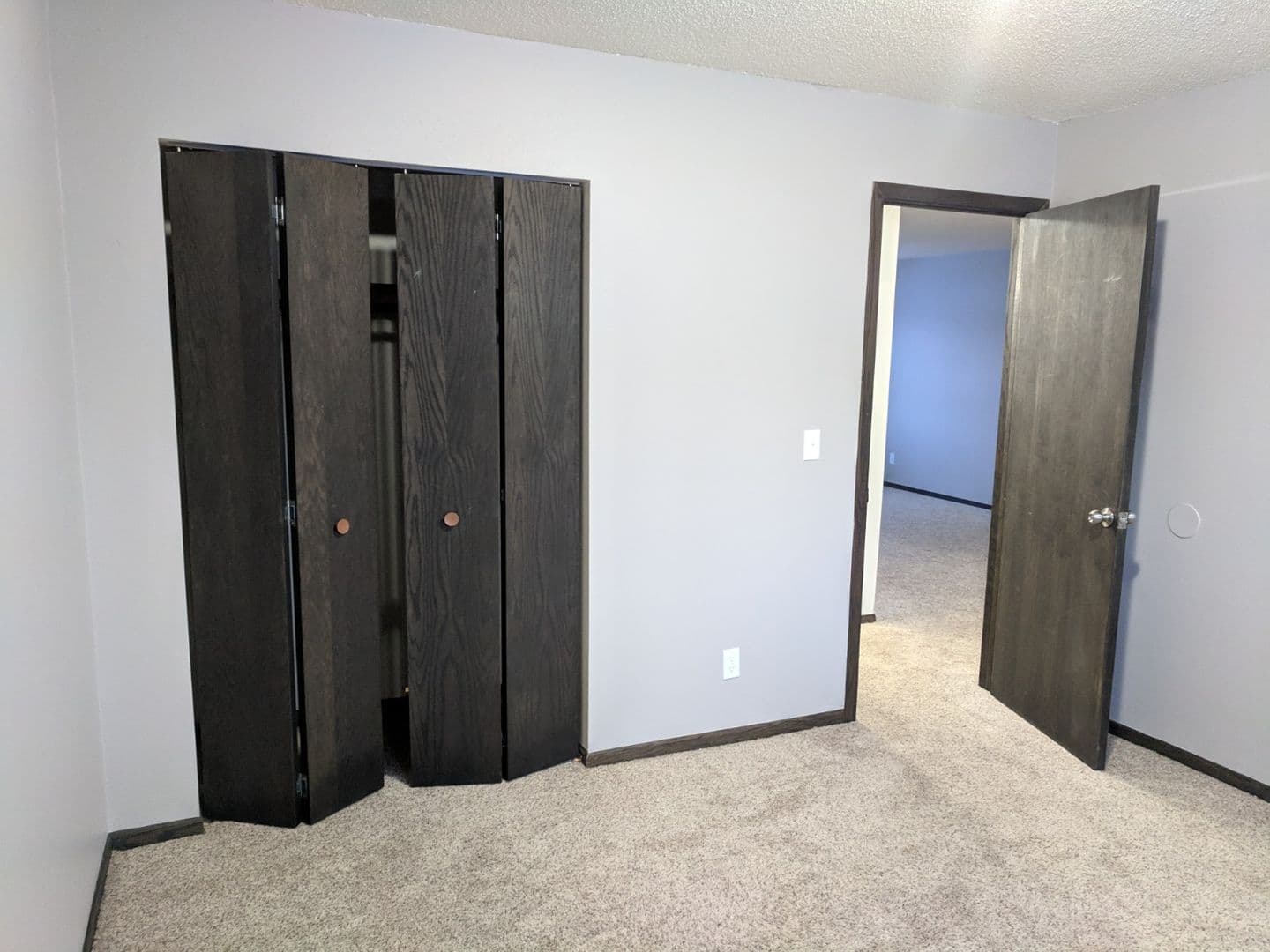 Fergus Falls Apartment: 407 West Fir Avenue