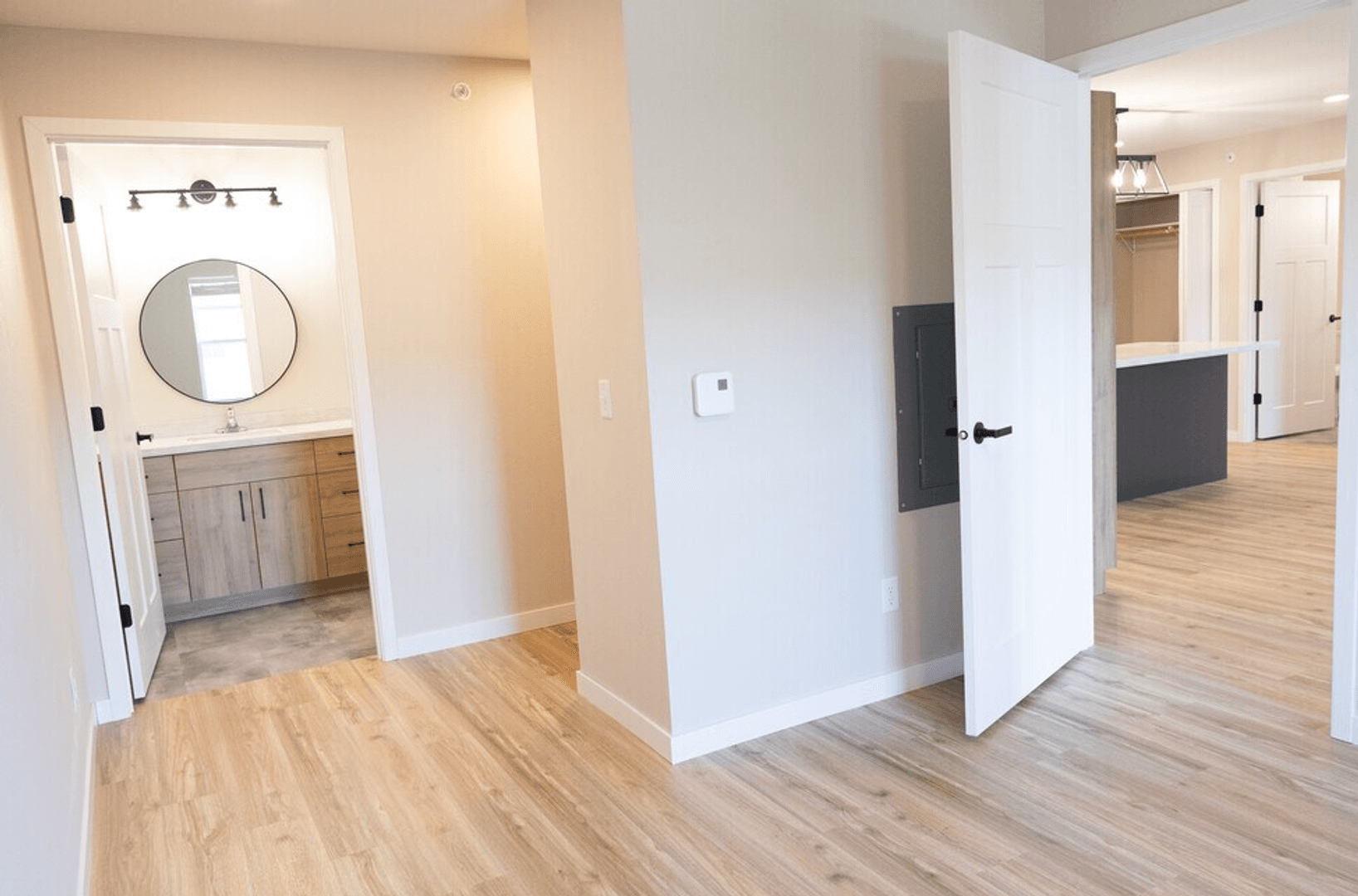 Morris Apartment: 506 Columbia Avenue