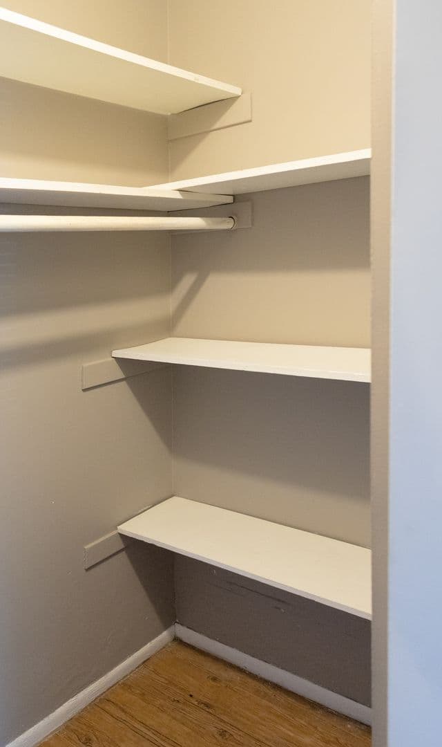 Farmington Apartment: 1337 Centennial Dr
