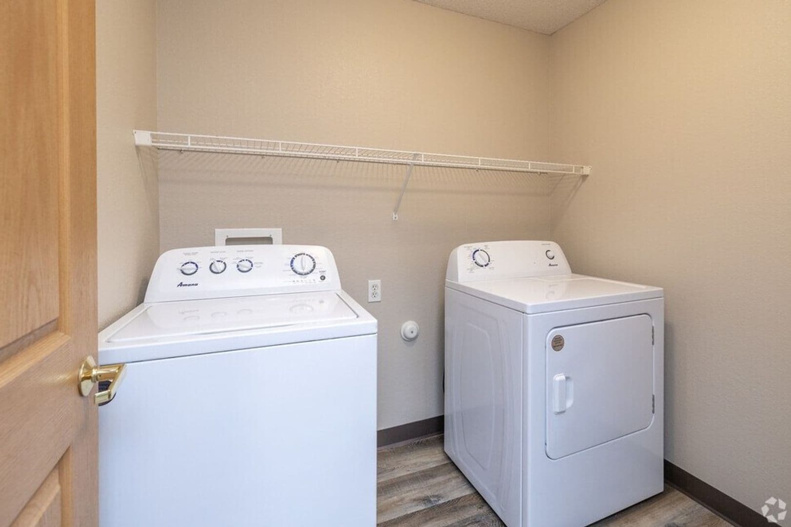 Faribault Apartment: 200 Heritage Pl