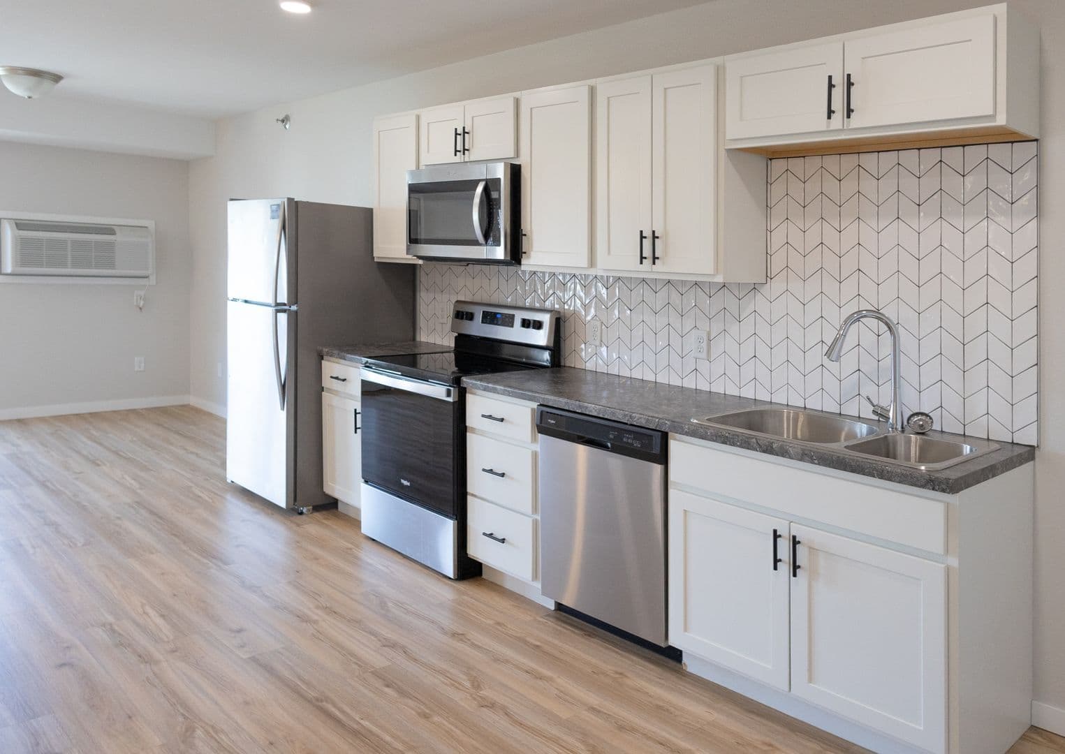 Owatonna Apartment: 2575 Cedar Avenue North