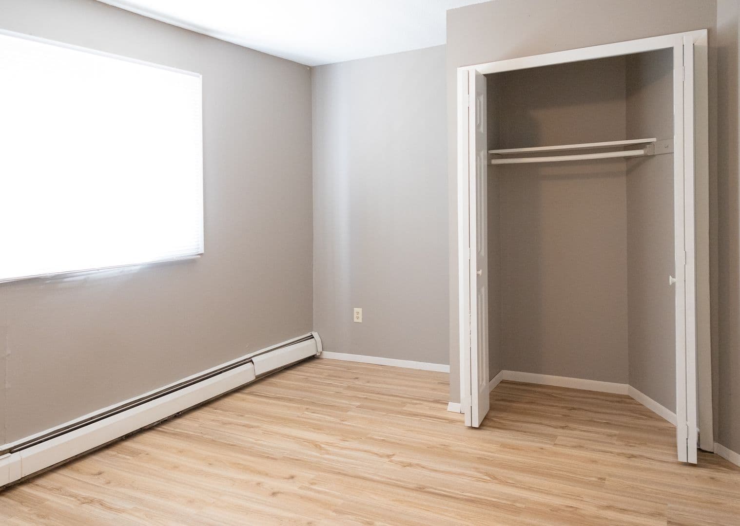 Farmington Apartment: 1337 Centennial Dr