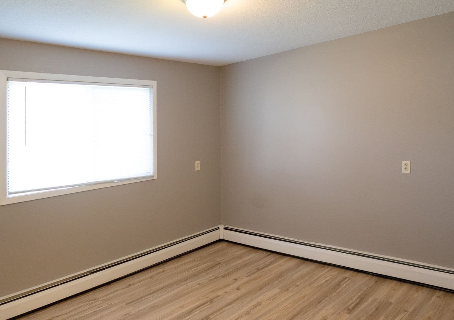 Farmington Apartment: 1337 Centennial Dr