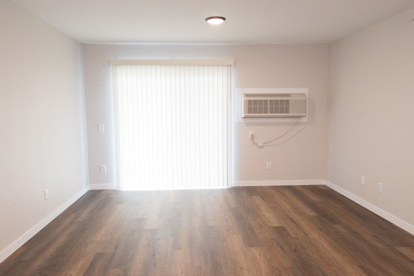 Faribault Apartment: 1740 Willow Street