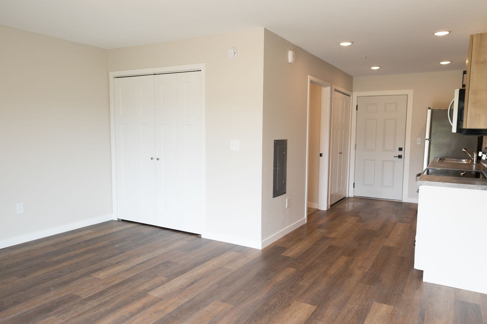 Willmar Apartment: 1020 Lakeland Drive Northeast