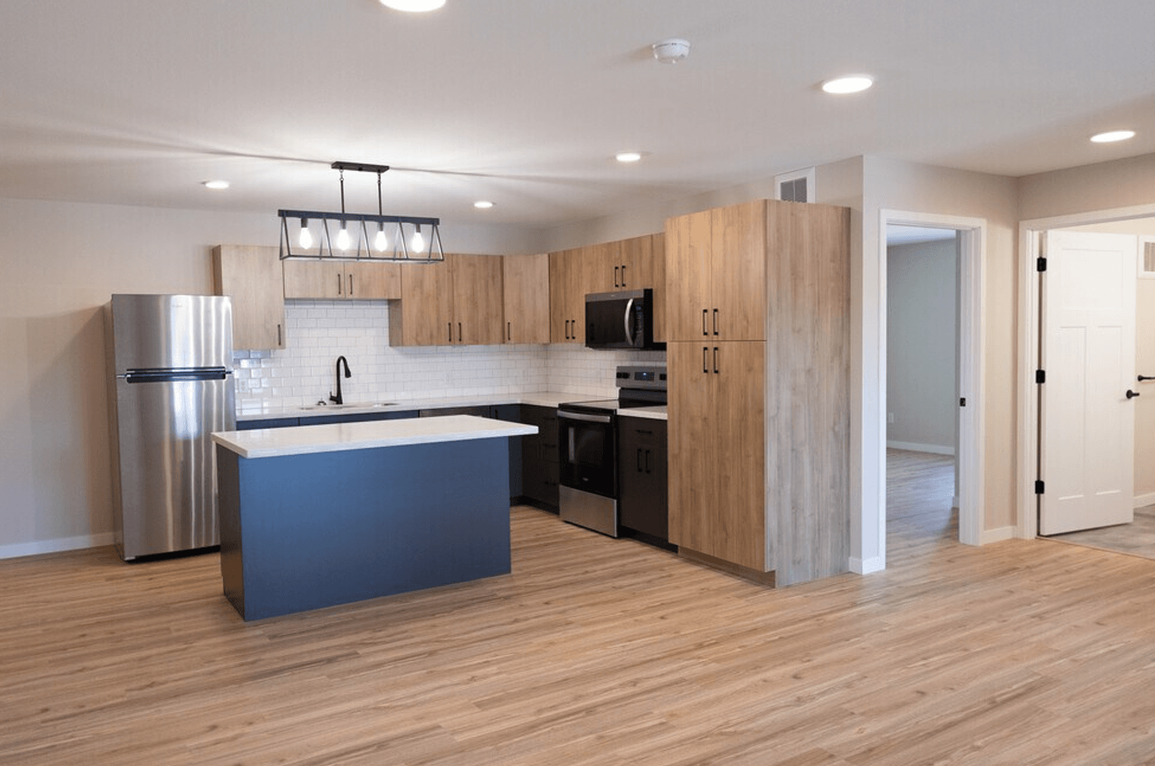 Morris Apartment: 506 Columbia Avenue