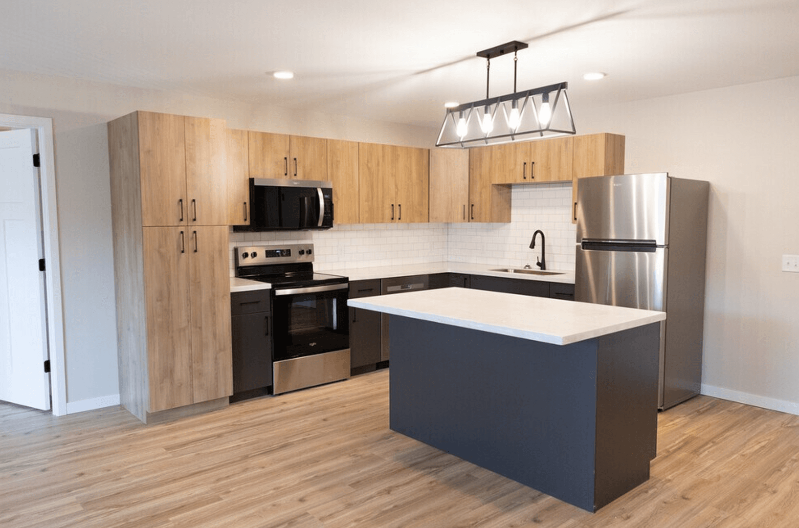 Morris Apartment: 506 Columbia Avenue