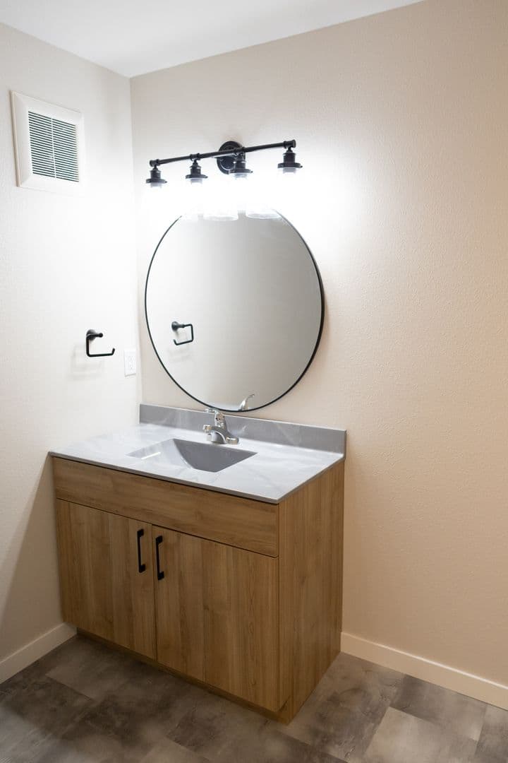 Duluth Apartment: 3425 Eischen Court