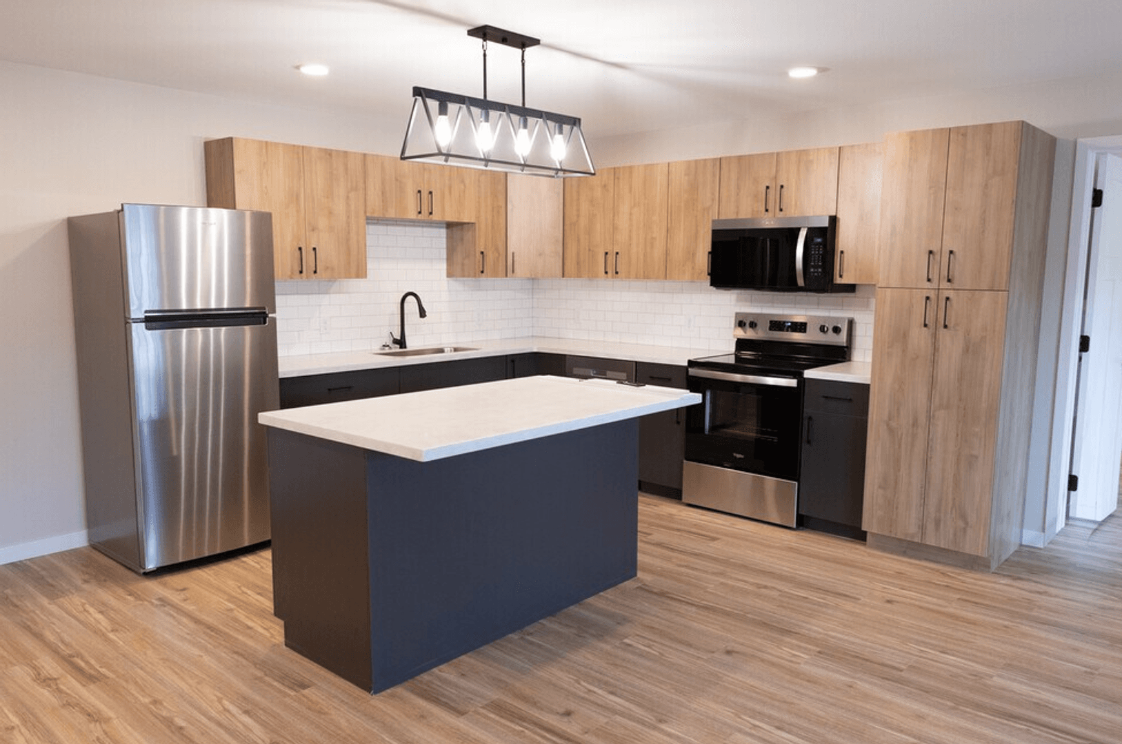 Morris Apartment: 506 Columbia Avenue