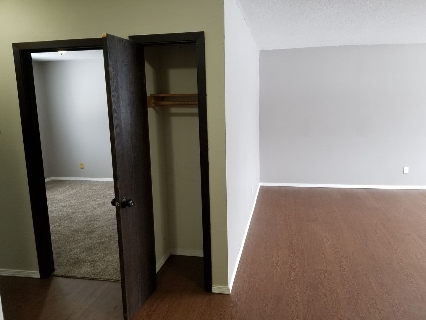 Fergus Falls Apartment: 407 West Fir Avenue