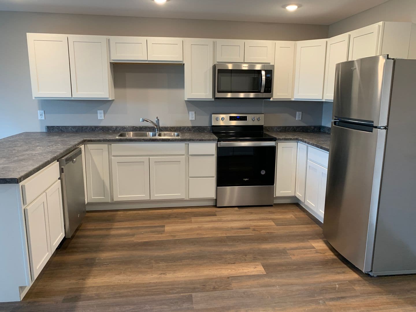 Albert Lea Apartment: 750 E. Front Street