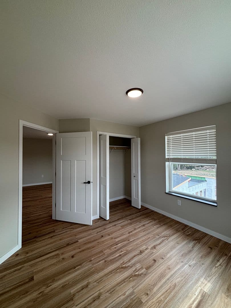 Alexandria Apartment: 1829 Oakview Ave SE