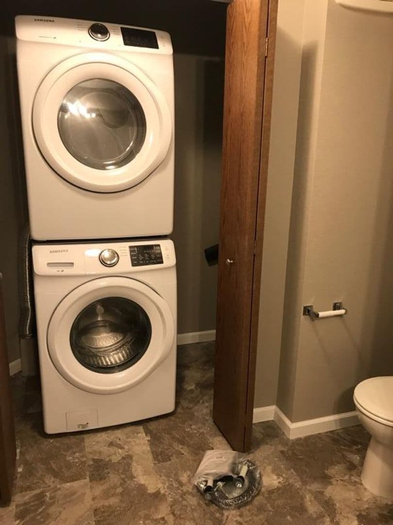 Alexandria Apartment: 1805 7th Avenue East