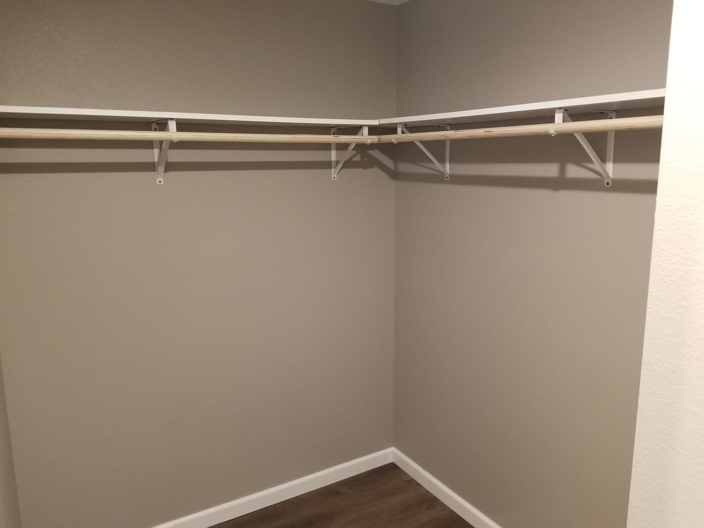 Willmar Apartment: 1001 30th St. NW