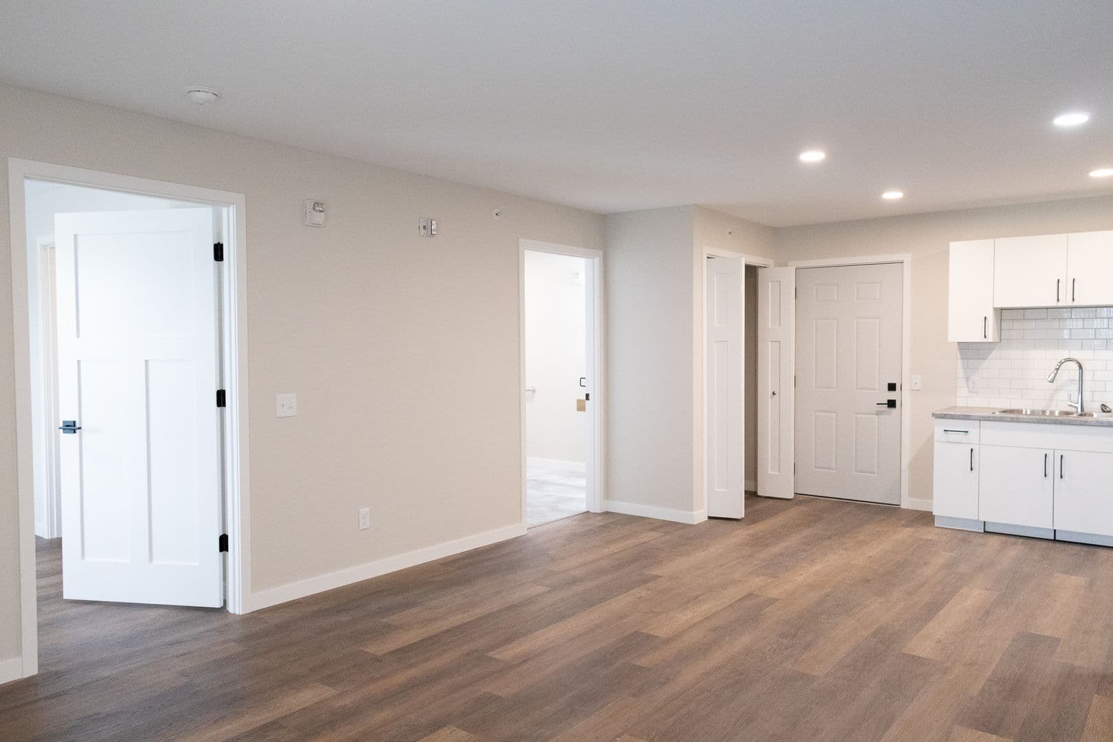 Faribault Apartment: 1760 Willow Street