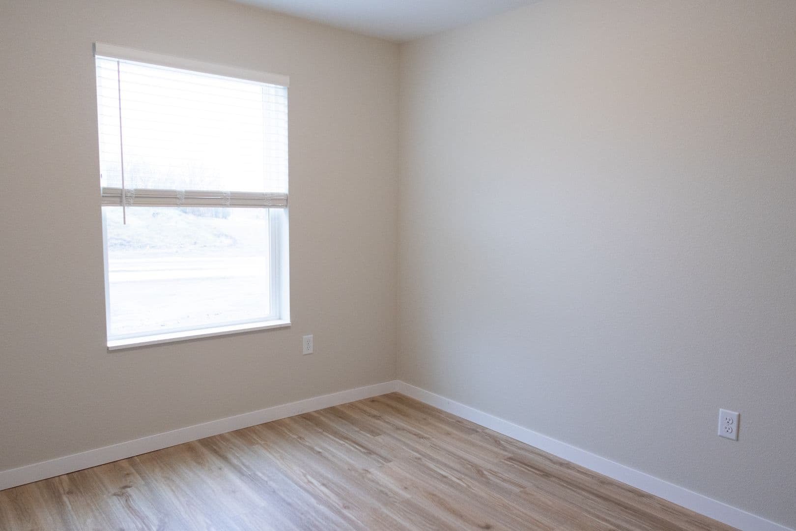 Alexandria Apartment: 1825 Oakview Ave SE