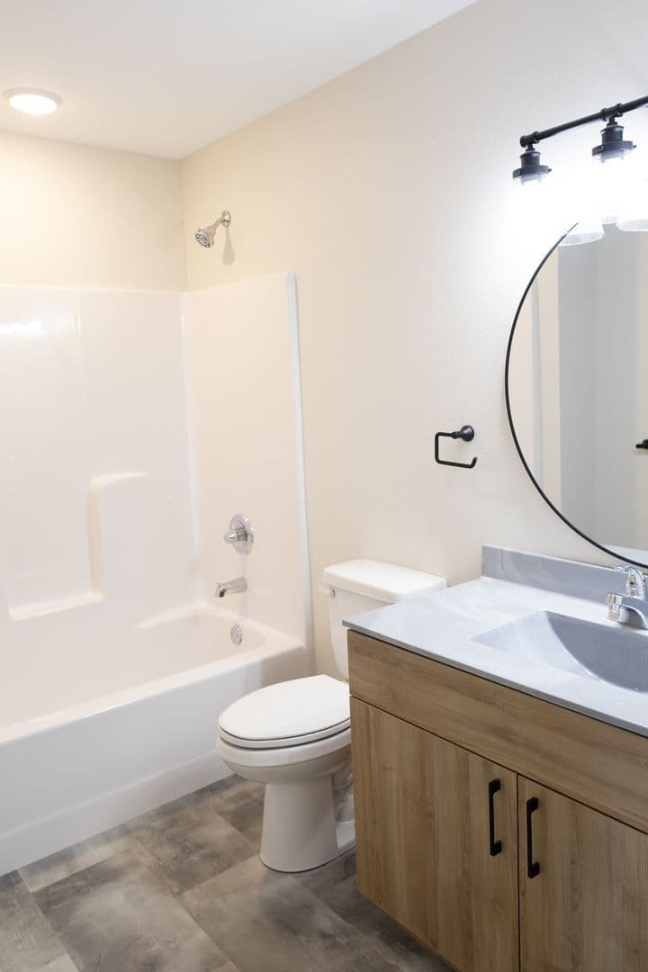 Duluth Apartment: 3425 Eischen Court