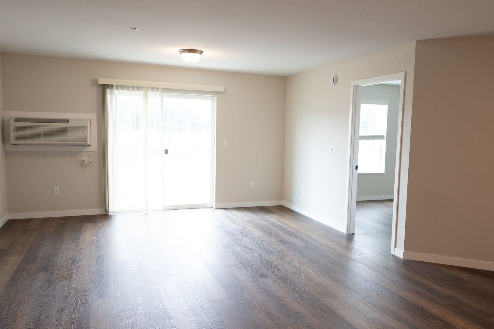 Willmar Apartment: 1020 Lakeland Drive Northeast