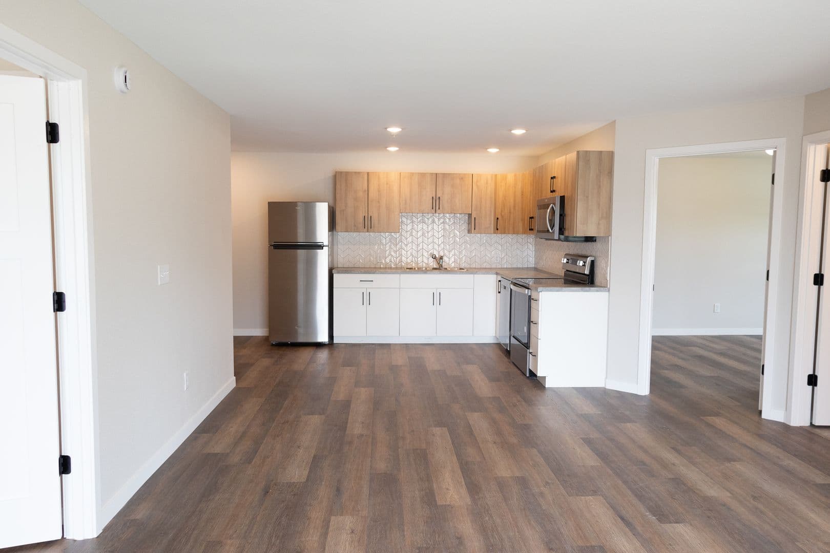 Willmar Apartment: 1020 Lakeland Drive Northeast