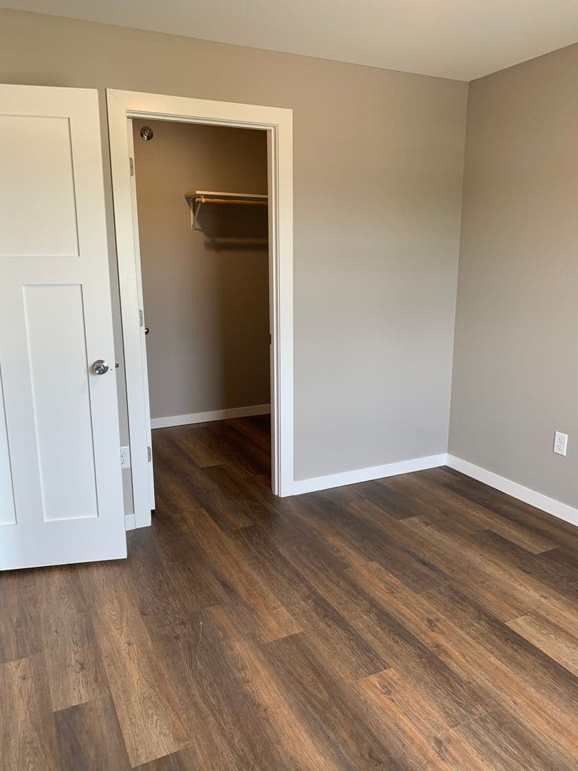 Albert Lea Apartment: 750 E. Front Street