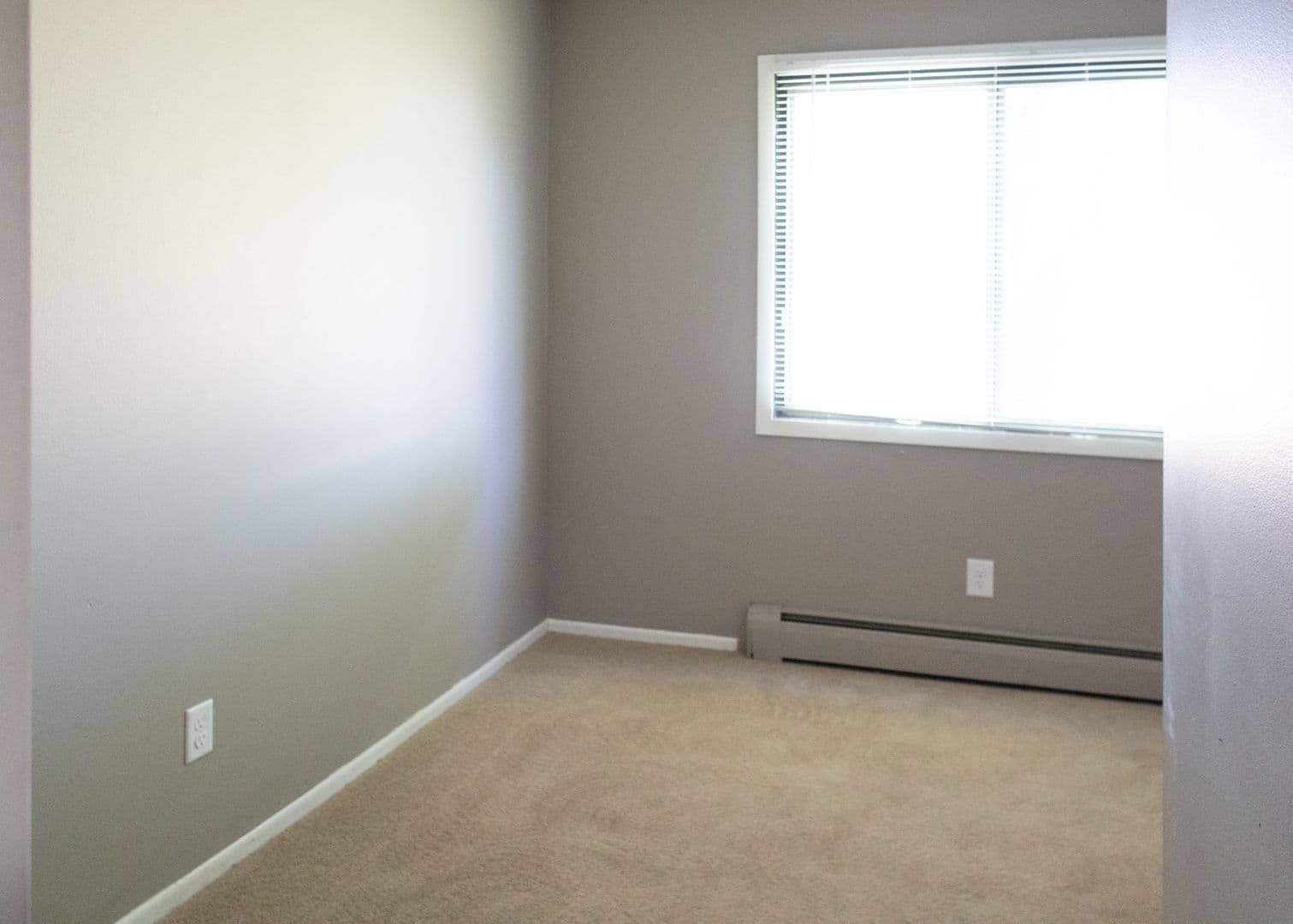 Farmington Apartment: 1337 Centennial Dr