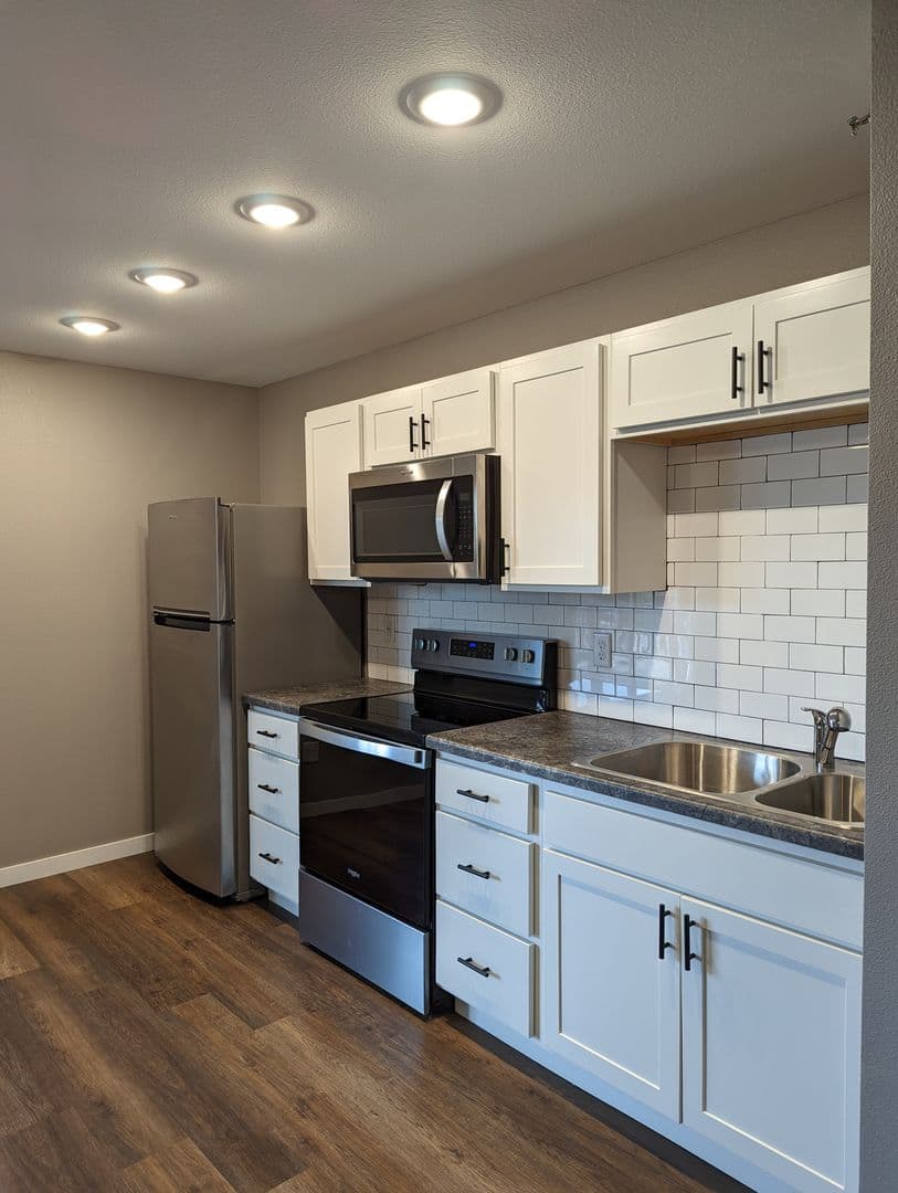Alexandria Apartment: 1873 10th Avenue E.